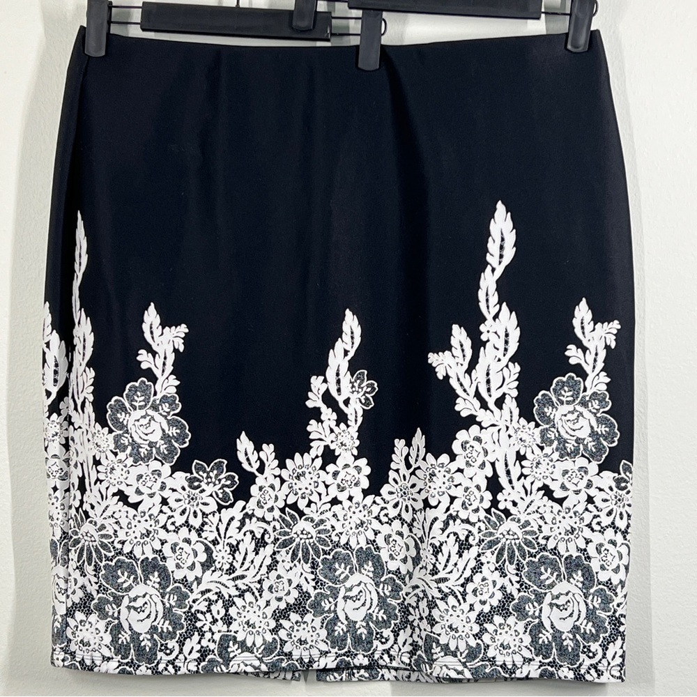 ROZ & Ali Women’s Plus Size 2X Knee Length Professional Floral Embroidered Skirt